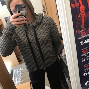 Long sleeve cute sweatshirt.